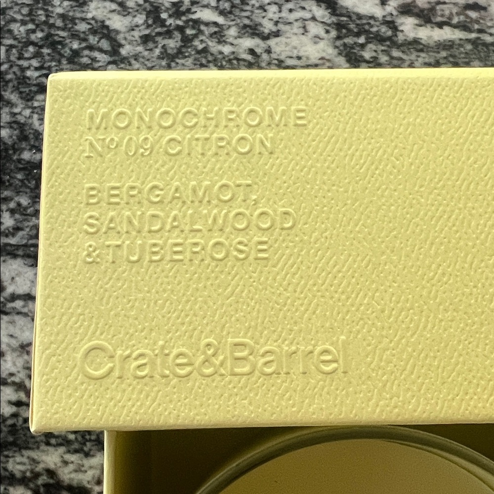 NIB Crate&Barrel Triple Scent Yellow Candle in Glass - Picture 2 of 6